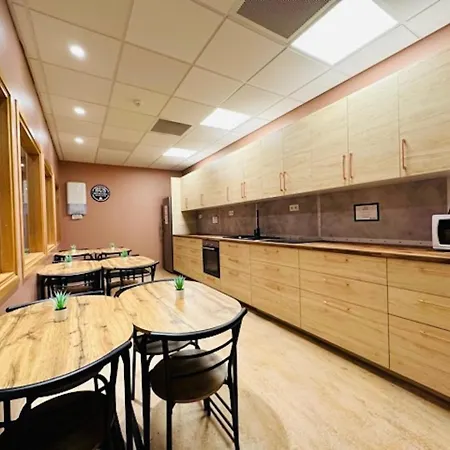 Bus - Terminal Hostel *